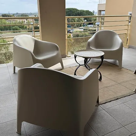 Apartment Spacious T3 With Terrace In